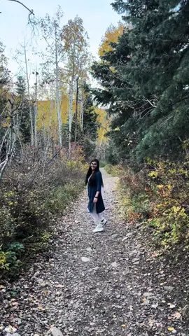 🍁 El otoño se siente como un abrazo de colores que alegran mis días, recordándome la belleza de la naturaleza y las nuevas experiencias que he encontrado aquí. 🍂 #fall #fallinusa #fallstyle #usafalls #pumpkinseason #pumpkin 