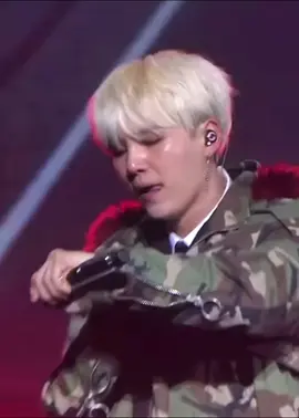 Suga flexing his rolex! 😄 #suga #agustd #minyoongi #yoongi #btsrapline #cypherpt4 