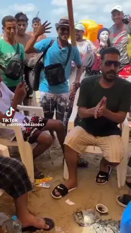 الفنان محمود السوهاجي #في الساحل الشمالي #بيغني# يا خاين العشره ما عرفتك ما تلزمنيش عرفتني علشان جيبي يبقى ما عرفتك ما تلزمنيش#