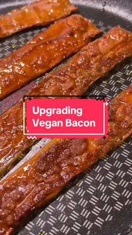 #veganbacon #kingoystermushroom #mushroomandricepaperbacon #LifeOnTikTok #TikTokPartner #vegan #plantbased #dairyfree #veganhackspod #simplerecipes 