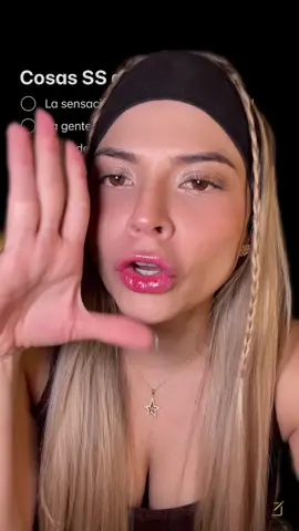 Se lo vi a @aliolisc 🤣 tenia q hacer el mioooo #cosassinsentido #greenscreen 