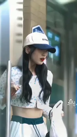 Bae Suzy outfit Doona era #doona #fyp #drakor  #fyp #donna #fyp #fyp #fyp 