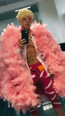 Doffy’s laught 🦩🏴‍☠️✨ #onepiece #onepieceanime #ワンピース #donquixotedoflamingo #doflamingo #cosplay #anime #viral 