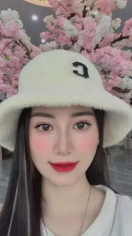 Ngủ mở mắt em còn không làm được , thì e đòi mở lòng với ai ? 😆