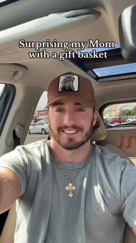 This is your sign to do something nice for your momma!!
