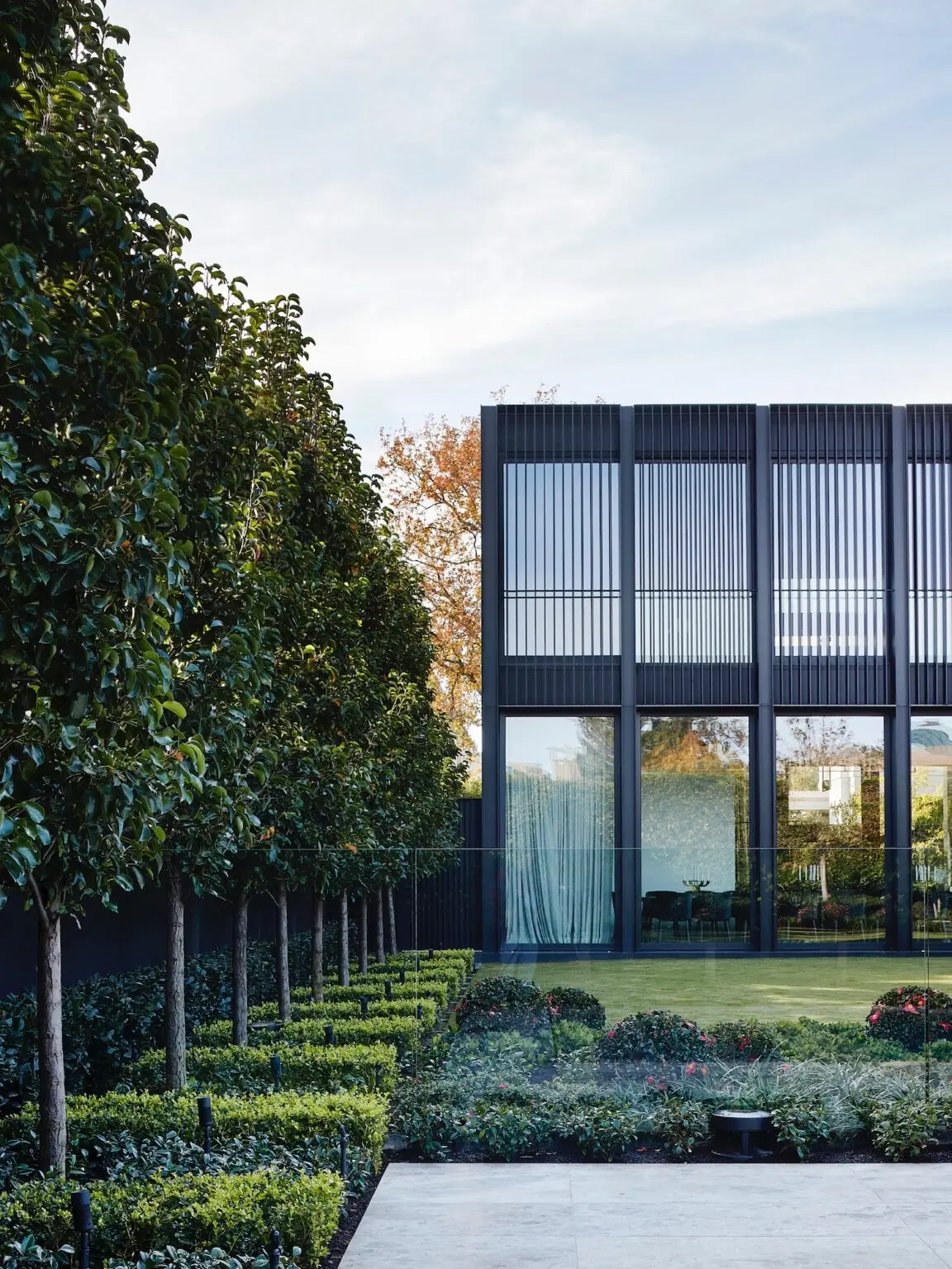 Toorak Residence - Jack Merlo Landscape #MELBOURNEHOUSESPOTTERS 