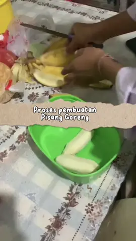 Tugas memasak prakarya :  “Pisang Nugget” oleh kelompok 3! 🤩‼️#sman20batam #fyp #makanan 