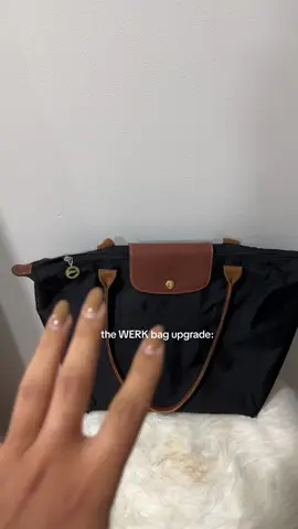 Basic or not, shes cute asf ✨  #workbag #FNP #obgyn #obgynnp #familynursepractitioner #nursepractitioner #gyn #womenshealth #latinx #latinxnurses #rntonp #latinxnurses #npoftiktok #latina #boardcertifiednursepractitioner #womenempowerment 