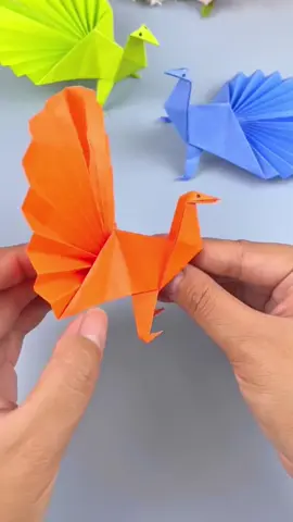 the peacock shows its tail #handcraft #handmade #DIY #origami #fyp #foryou 
