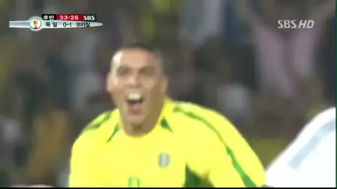 Gol do Ronaldo contra Alemanha 2002 - Narração de Galvão Bueno #futebol #football #footballtiktok #footballvideo #ronaldo #ronaldinho #seleçãobrasileira #copadomundo #worldcup #ronaldofenomeno #brasilvsalemanha #worldcupfinal #galvaobueno