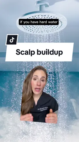 Oily scalp buildup & flakes can be made worse when bathing with hard water. Consider getting a water softener & incorporating a once a week clarifying shampoo into your shower routine. ✅ Salicylic acid can exfoliate scalp buildup & prevent flakes. ✅ Coal tar can sooth itch & get rid of flakey scalp. ✅ Zinc pyrithione reduces the yeast that causes dandruff & helps reduce inflammation. #scalpbuildup #scalpbuilduptreatment #scalpbuildupsolutions #dermatologist 
