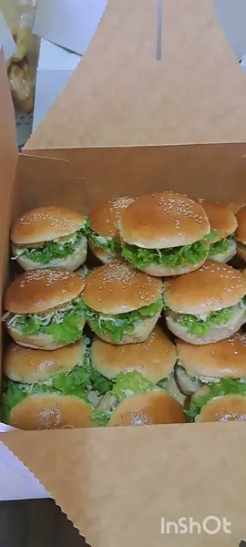 LOS MEJOR MINY SANDWICH DE POLLO ,A LO PERUCHO 🇵🇪🇵🇪🇵🇪😋😋🇨🇱CON EL PAN DE HAMBURGUESA ESPECIAL ,ESPONJOCITO 🇵🇪😋😋🇨🇱