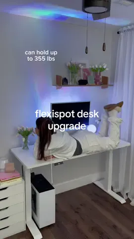 You have to see this new desk upgrade! 🤍 #flexispotpartner Flexispot has a free 30-day trial for Black Friday!  Use code “Tiktok30” for $30 off. Ľïņķ in my bïø @FlexiSpot  #flexispot #flexispotdesk #deskupgrades #deskinspo #deskunboxing #officeupgrades 