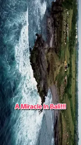 Cinematic Of Tanah Lot Beach 🍃🌊 #cinematicvideo #balinature #dronevideo #tanahlot 