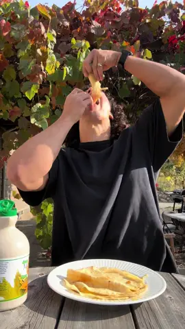 #fastfoodeatingchallenge #speedeating #whatsnext #manchild 