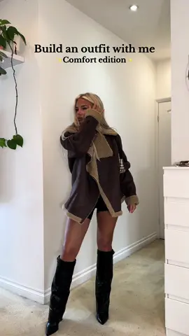 @Curladyfashion for this coord! And @prettylittlething Wearing this for every occasion 🧸✨ #curlady #trend #Curlady #autumnnightout #autumninspo #aviatorjacket #prettylittlethingjacket #bootsoutfit 