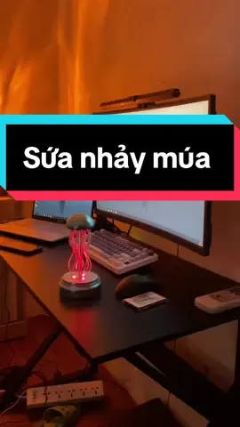 Sứa nhảy múa Độc Lạ cho anh em đây #suanhaymua #decor #setup #decorbanlamviec #trangtribanlamviec 