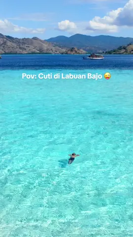 Santai dulu gak sih? 😜 #komodo #labuanbajo #liburan #tamannasionalkomodo #pinkbeach 