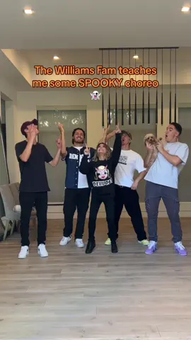 Penny really hit thise moves 👏🏼🐶👻 @Thewilliamsfam 