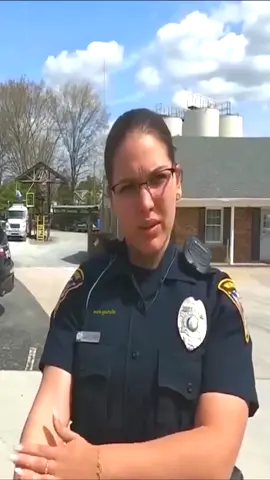[_W-873MhXLI] Female Cop Gets Owned demanding ID COOKIE _20231025104700_mo55