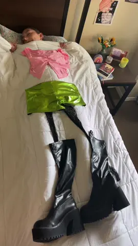 halloweekend ready 🤭 #asu #college #halloween 