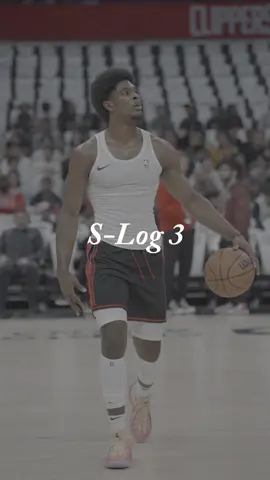 Scoot in slog vs graded. I used davinci resolve #scoothenderson #portlandtrailblazers #blazers #trailblazers #NBA #nbahighlights #nbaedits #colorgrading #davinciresolve #nbavideography 