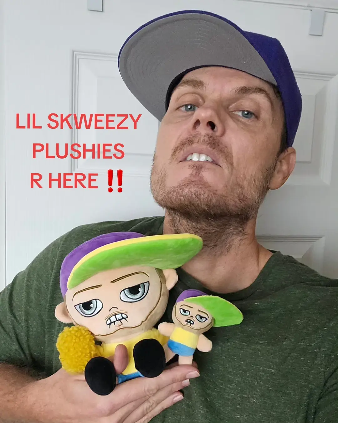 LIL SKWEEZY 2.0 PLUSHIES R HERE 🔥 LIL SKWEEZY WAS A HUGE SUCCESS AN THIS TIME I WAS LIKE WAT WOULD MAKE HIM EVEN BETTER 🤔 SO NOW LIL SKWEEZY HAS HIS OWN LIL SKWEEZY!! 🔥 BRING HOME SUPER SOFT LIL SKWEEZY AN LIL LIL SKWEEZY PLUS BONUS NUGGET 💜  4 THA 1ST 48 HOURS ONLY GET 10% OFF!!! 👉 PREORDER NOW WITH THA LlNK IN BlO 