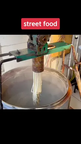 #streetfood #deliciousfood #foodtiktok #asianfood #localfood #noodles 
