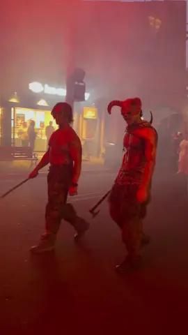 Act a fool 🤪🤪 #movieworldfrightnights #movieworldaus #themepark #warnerbros #BookTok #viral #fright #horrornights #horror #scary #fypシ #amusementpark #foryou #frightnights #fryboy #scareactor #fyp #frightnights2023 #movieworld #