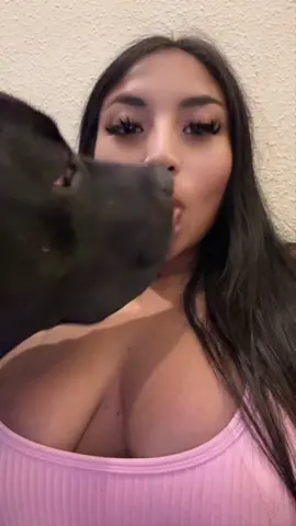 he is a really good kisser 😂 #dogtrainer #dogslife 