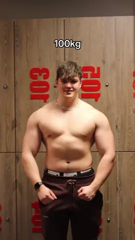 Vertraut in die Massephase 👀 #fyp #fypシ #viral #xyzbca #positivity #bodybuilding #GymTok #motivation #gymbro #Fitness 