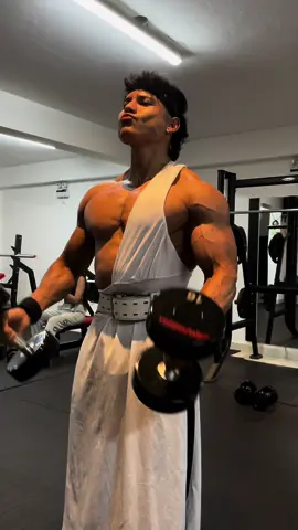 Divino 😛 #gym #GymTok #halloween #disfraz #diosgriego #hercules #zeus #ejercicio #Fitness #fi #parati #fyp 