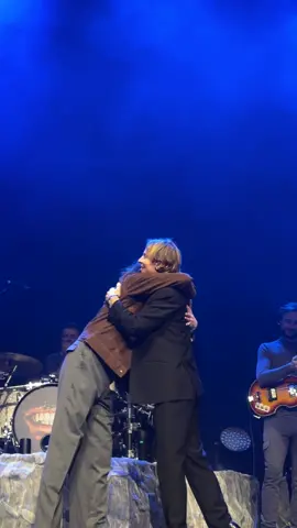 Portland, I love it here. Thank you for your incredible support and a massive thank you to the wonderful @Tom Odell for joining us in singing his beautiful song, Another Love. That was such a treat. #Hozier #TomOdell #AnotherLove 
