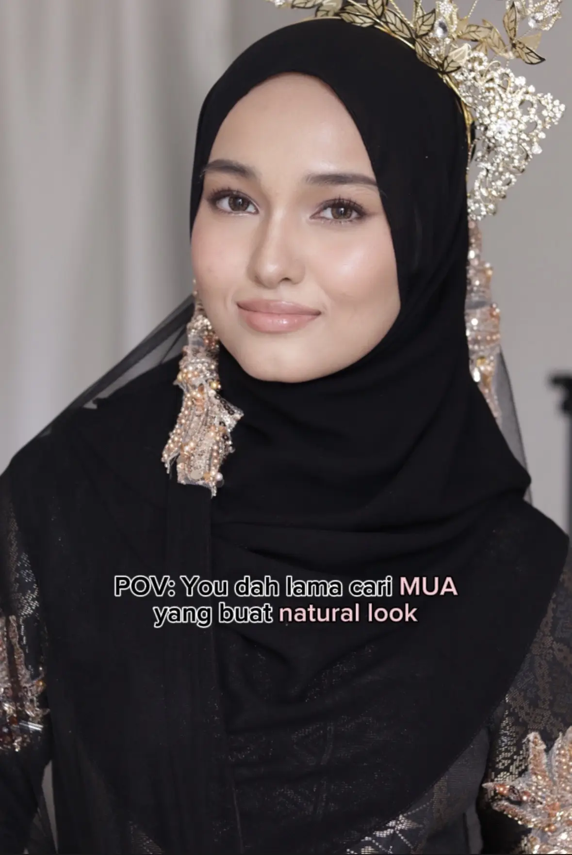 Mana bakal pengantin yang tengah mencari-cari lagi MUA yang buat natural look tanpa bulu mata palsuuuu? Cepat comment kat bawah kita nak kasi harga special 😘