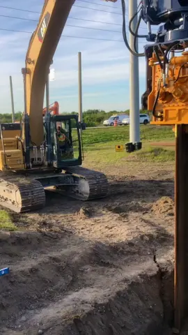 336 driving metal sheeting with a side grip hammer ·⁠ ·⁠ ·⁠ #workthedirt #digitdigitalgps #earthmover #earthmoving #earthmovers #bluecollar #bluecollarlife #bluecollarnation #bluecollarnation #bluecollarlifestyle #construction #constructionlife #constructionsite #constructionequipment #heavyequipment #heavyequipmentlife #heavyequipmentnation #heavyequipmentoperator #heavyequipmentmechanic #heavyequipmentphoto#dirtnerd #buildwitt