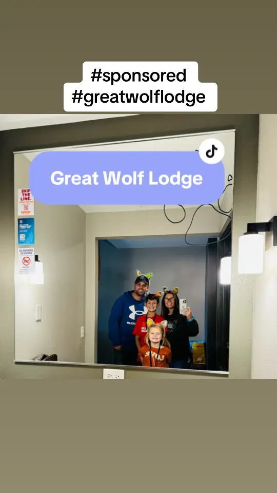 #sponsored #greatwolflodge #HowlOWeen We love @Great Wolf Lodge ! 