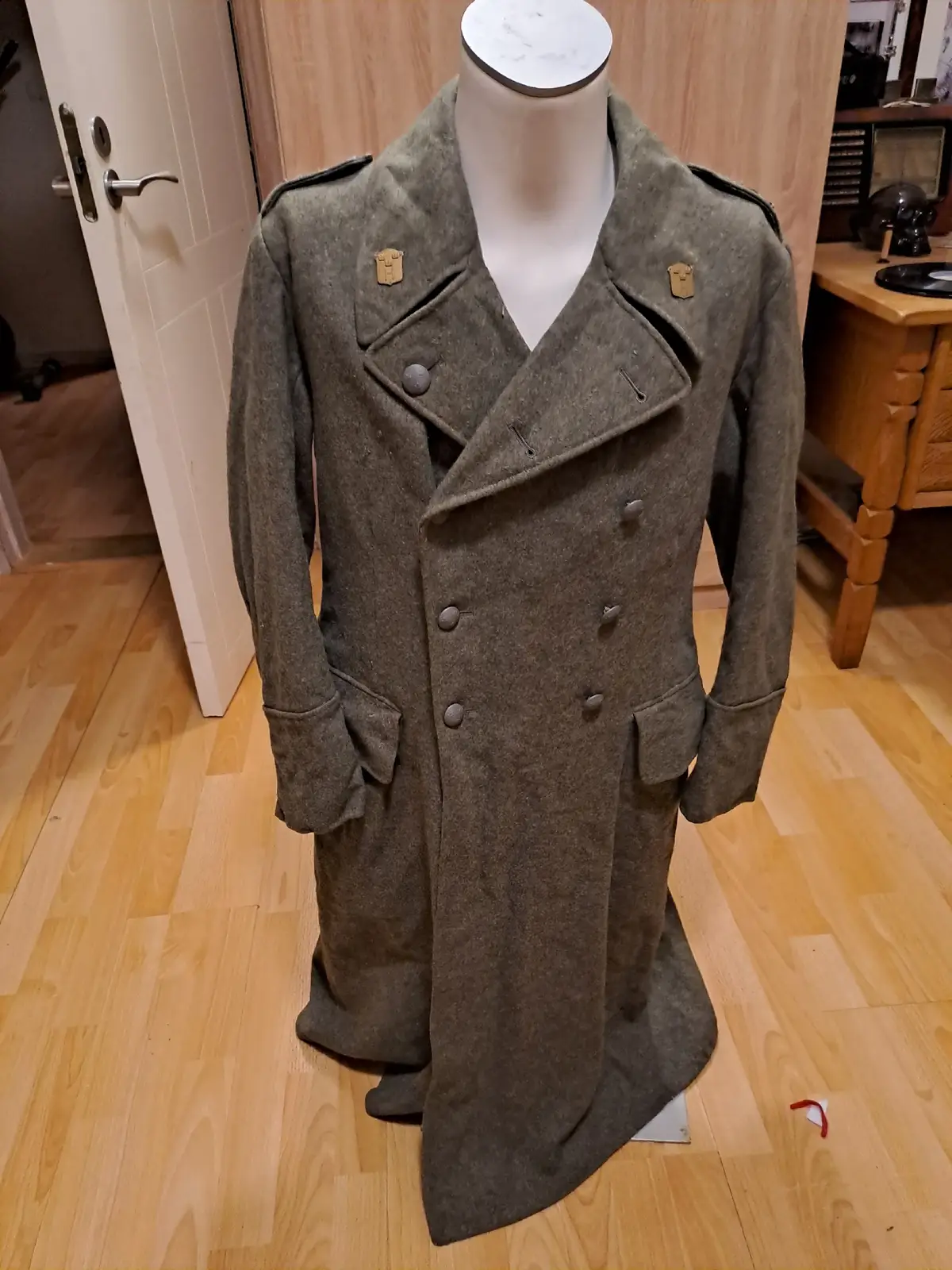 #ww2 #trenchcoat #swedish #millitery #1942 #fyp #tiger 