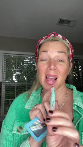 New makeup pen! #newmakeuppen #❤️❤️ #truestory #gifts #makeup #tiktok 