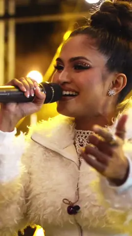 Kanchana Anuradhi stealing everyone’s heart with her performance at #naadhagama #melbourne #australia #auslanka #events #srilanka #music #concert #video #filmmaking #cinematic #film #videography #kanchanaanuradhi #singer #performance #artist #content #contentcreation #creator #fyp #foryoupage #lankan #lanka 