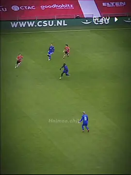 hoy presentamos las barridas más limpias del mundo#fútbol @David Ramos y yo cuando no estamos en el mismo equipo