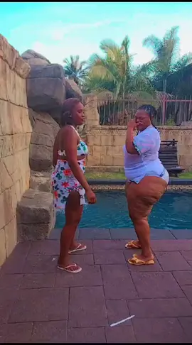 dimple thighs🙃 big belly❤ fupa🙌 big ass😍 huge hips ☺ zithande sdudla✨♣️