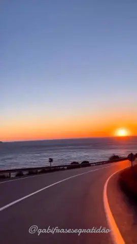 Não Olhe Pra Trás-Capital Inicial #letramusica #musicabrasileira🇧🇷 #ilovemusic #Love #bomdia #domingo #musicalinda #bomdiavida #boatarde #boanoite #musicaseternas 
