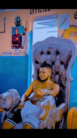 TRON KPETO DEKA ALAFIA GOKA AWUDJA, Azandudu chez #hounnonkabiéssi @Black Mermaid54 #culture 