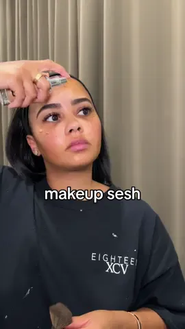 Me, I am the MUA #toofacedpartner #toofaced #toofacedcosmetics #makeupbymario #makeupbymariofoundation #lauramercier #lauramercierpartner #lauramerciertranslucentpowder #nyx #nyxcosmetics #nyxcosmeticspartner 