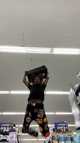 @DaMobHouse Going crazy in Houston walmart 🔥🔥😂😂 ib: @itsyaboyaustin2nd 
