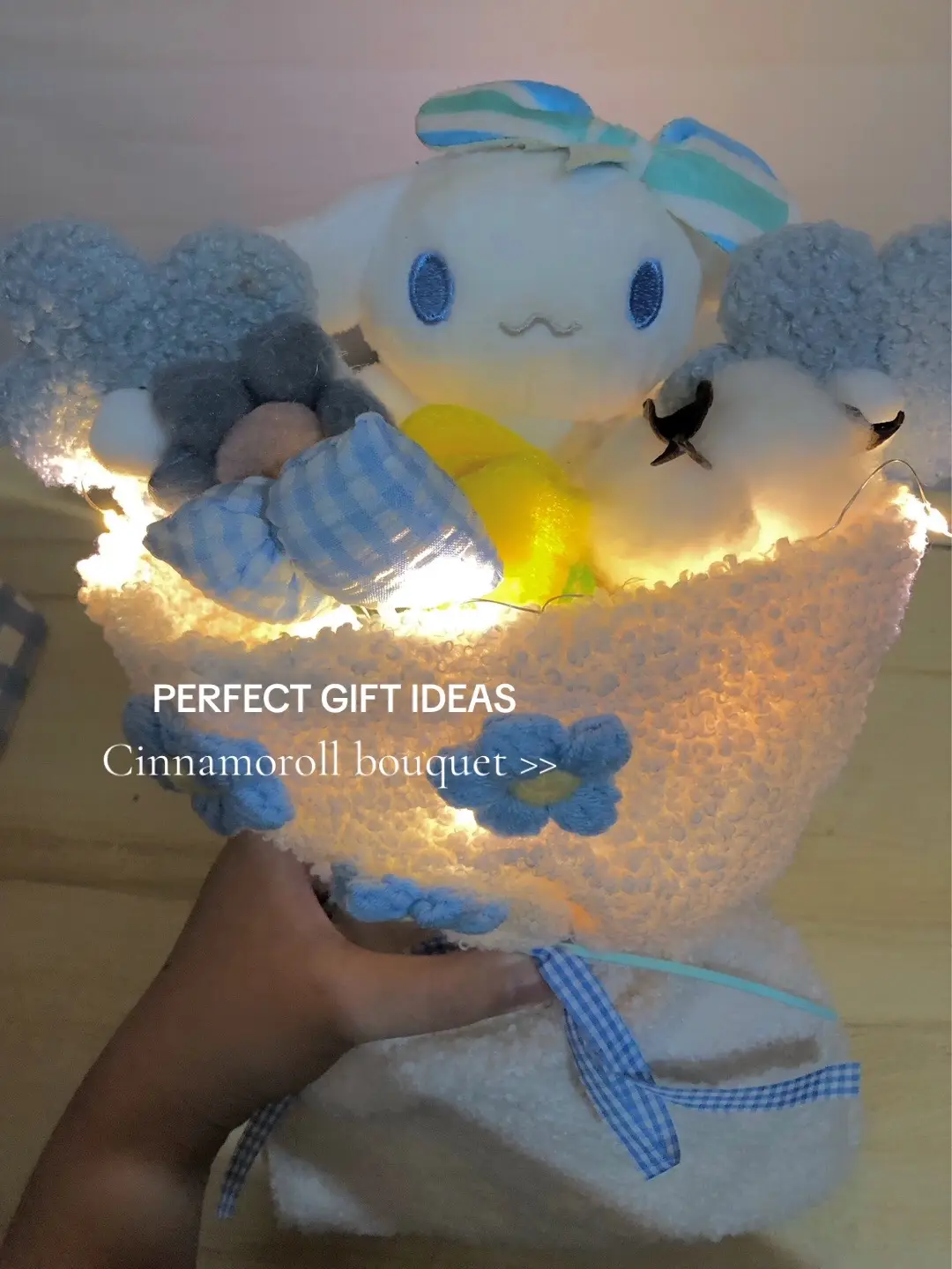 Product link here!🤍 @Laraaa  Perfect gift for your loveones<3 Cinnamoroll plushie bouquet. Deserve ng mga jowa nyo to🥹🫶🏻#cinnamoroll #cinnamorollbouquet #bouquet #trendingvideo #4upage #4u #fypシ #giftideas #gifts 