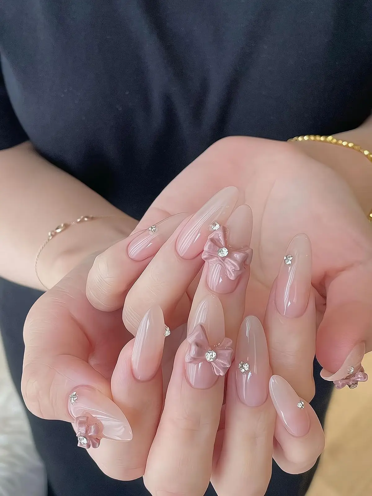 Nhìn xa thì chan chứa Nhìn gần a đã chán chưa? #hwadestudio #fyp #nail #nailbox #douyin抖音 #naildouyin #fypシ #xuhuongtiktok #xuhuong #nails #xh #nailart 