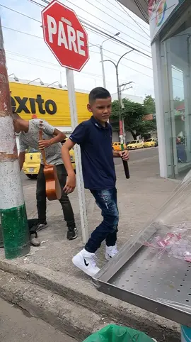 @Ricardo Quiñones725 gracias hermano 🇨🇴🇻🇪