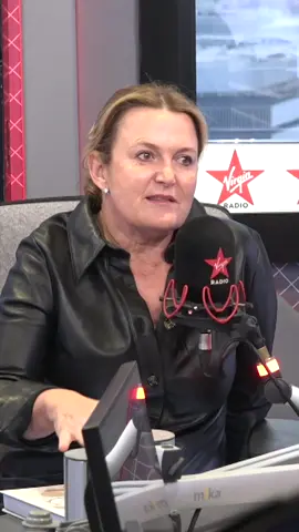 Looking to hack the code to your teenage children? Chef @donna.hay has cracked it! 👏 Watch the full interview on YouTube! #DonnaHay #Chef #chef #newcookbook #cookbook