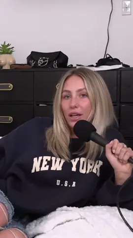 Alix Earle gives AMAZING relationship advice! 😱❤️📝 #alixearle #hotmess #Relationship #Love #advice 